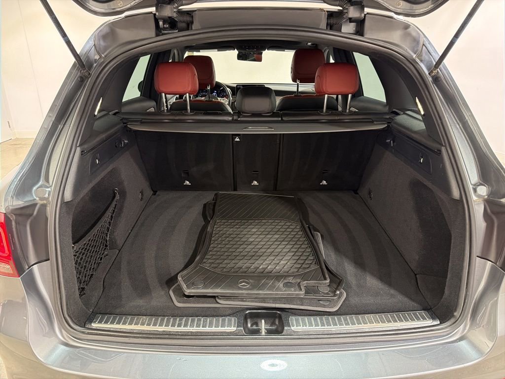 Used 2022 Mercedes-Benz GLC 300 4MATIC image 29
