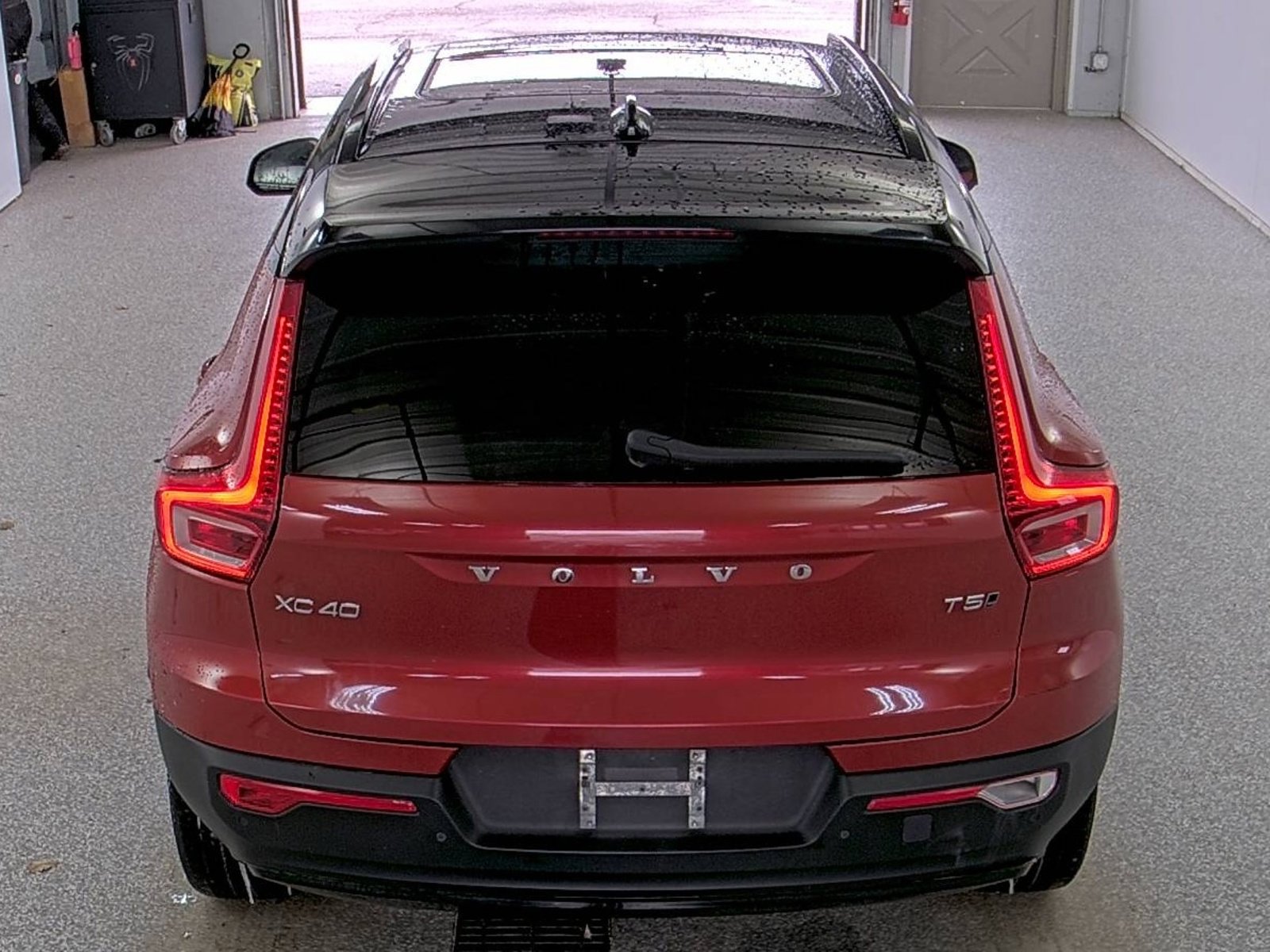 Used 2021 Volvo XC40 T5 R-Design AWD/4WD image 7