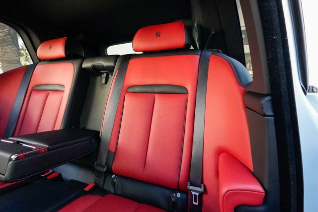 Used 2023 Rolls-Royce Cullinan Black Badge w/ Driver's Package image 72