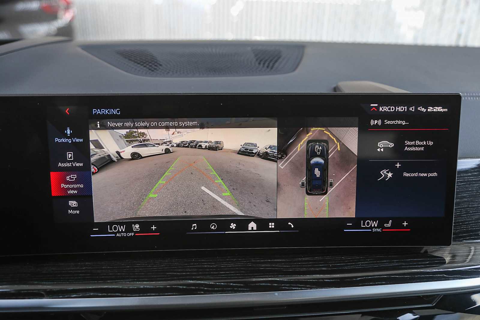 Used 2026 BMW X7 M60i w/ Climate Comfort Package image 20