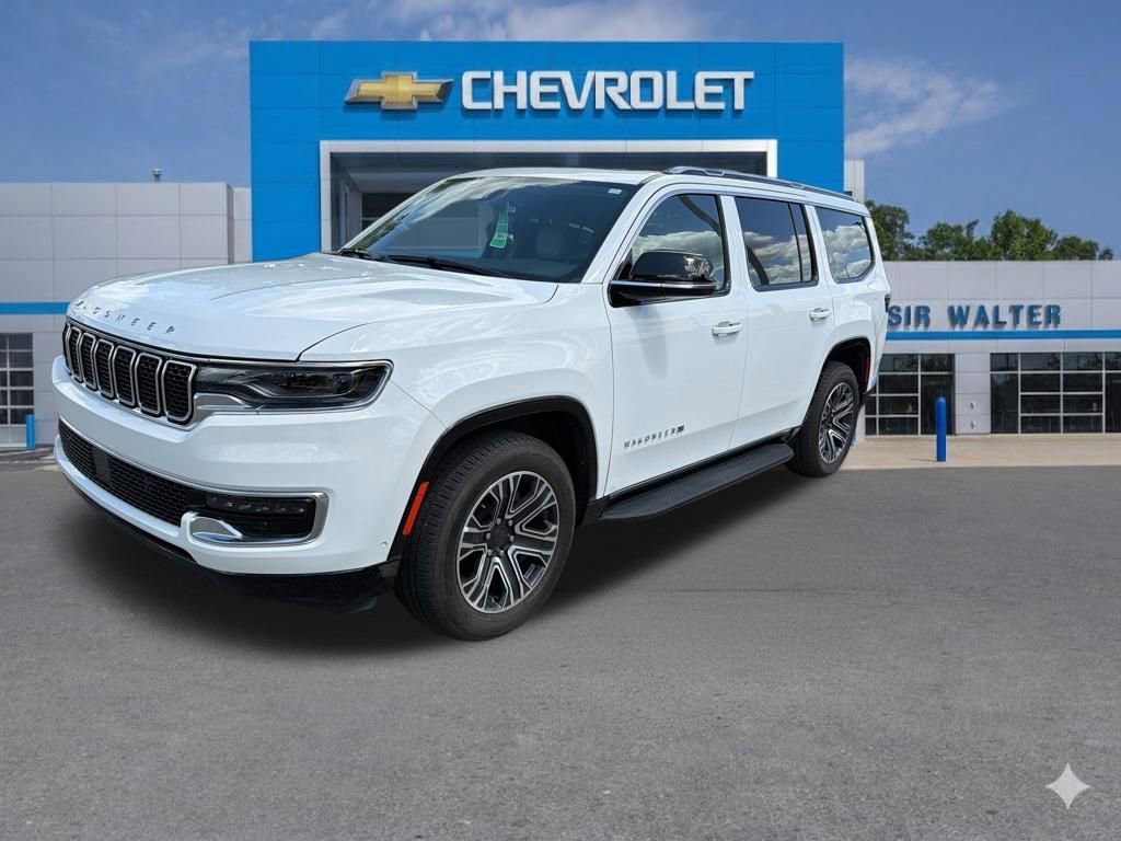 Used 2024 Jeep Wagoneer 2WD w/ Premium Group I image 2