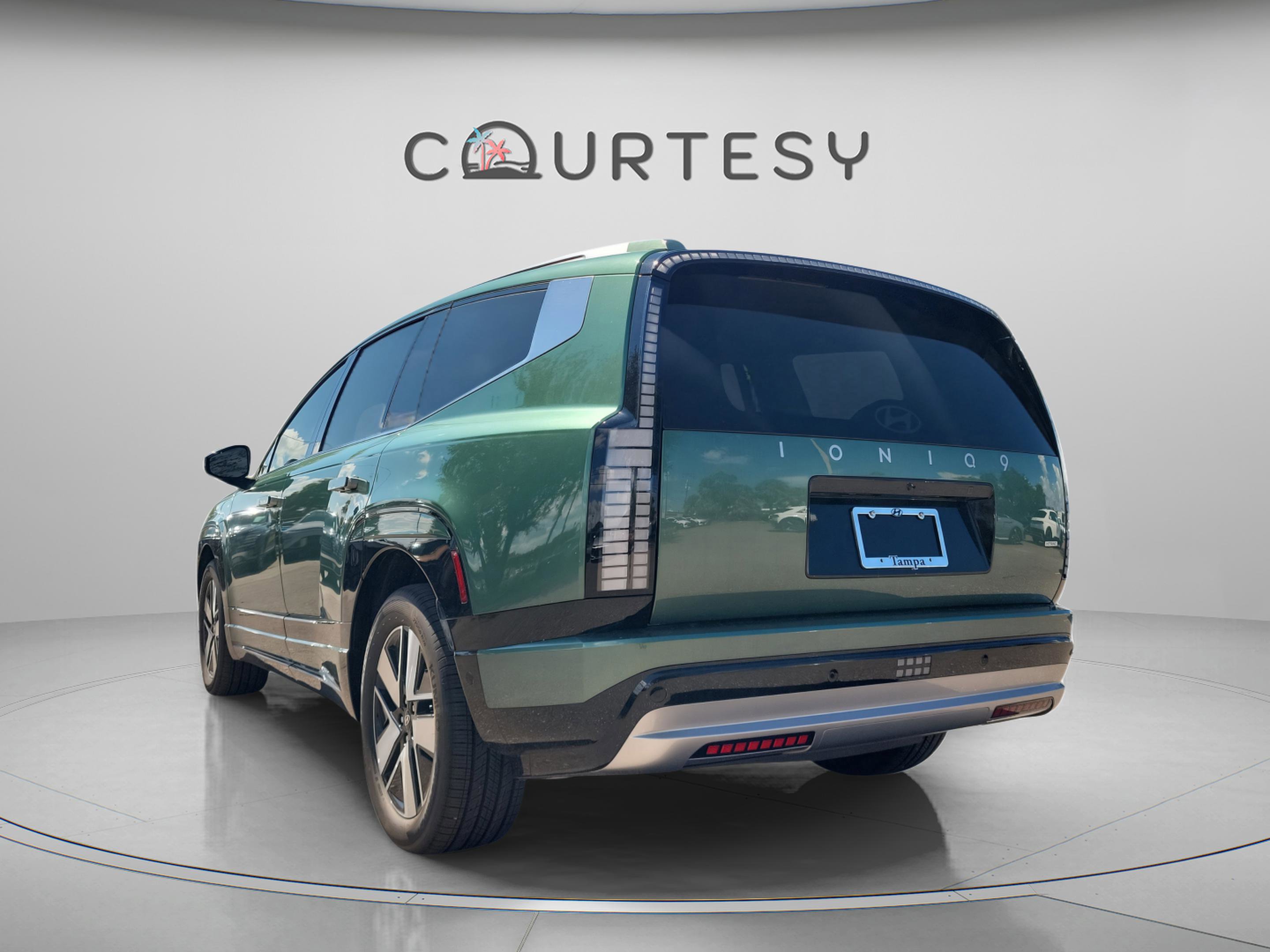 New 2026 Hyundai Ioniq 9 SEL image 1