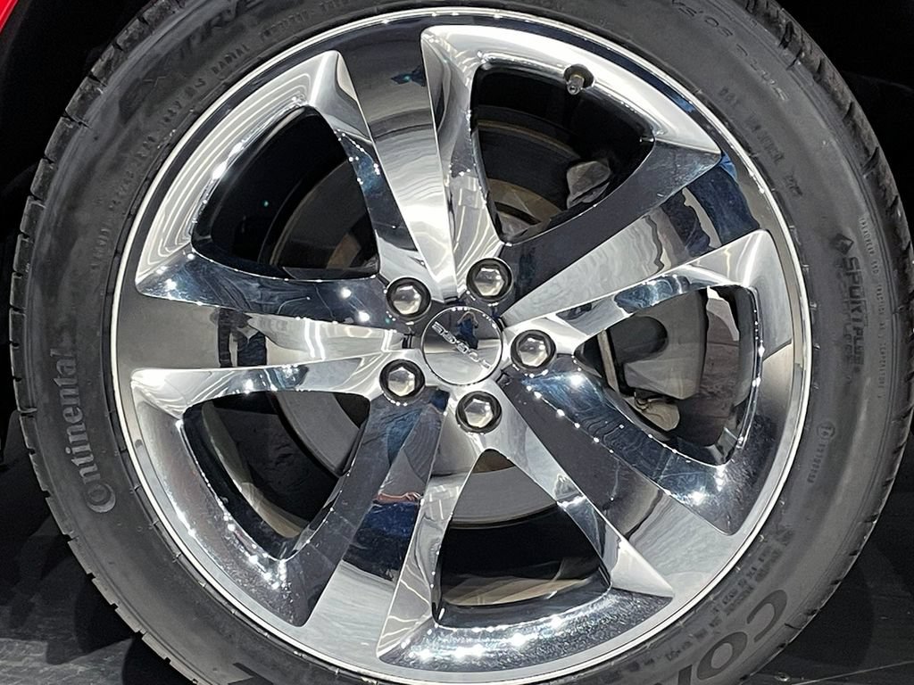 Used 2012 Dodge Challenger SXT Plus RWD image 11