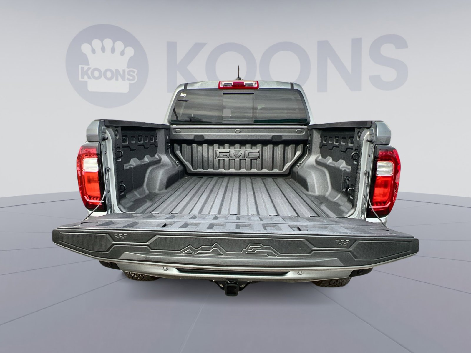 Used 2025 GMC Canyon AT4 w/ AT4X Package image 25