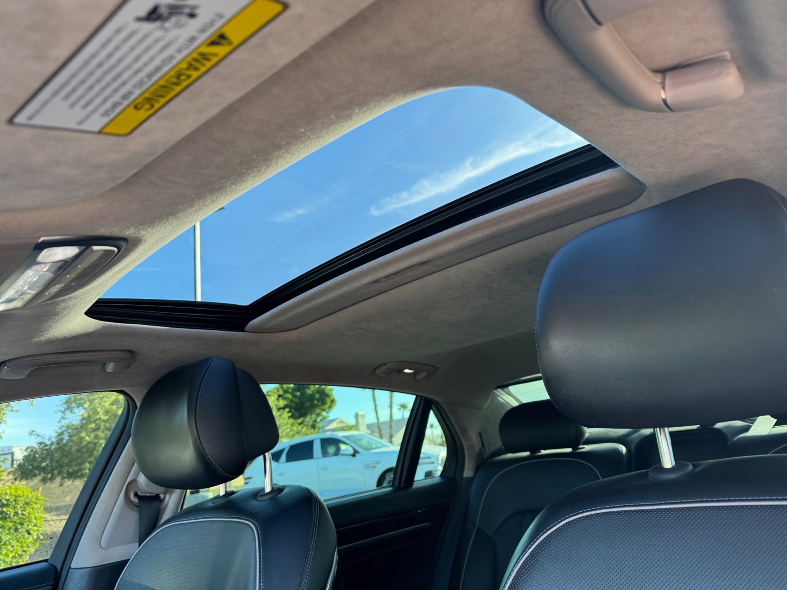 Used 2017 Genesis G90 3.3T Premium image 33