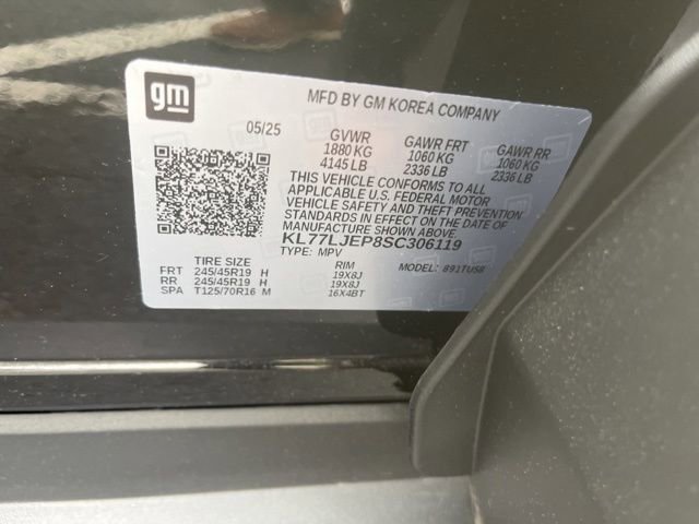 Used 2025 Chevrolet Trax RS w/ Sunroof Package FWD image 9