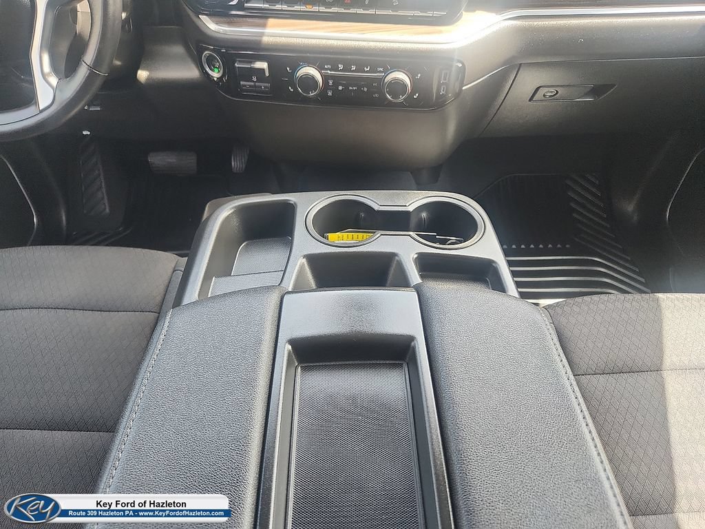 Used 2022 Chevrolet Silverado 1500 LT w/ Z71 Off-Road Package AWD/4WD image 20