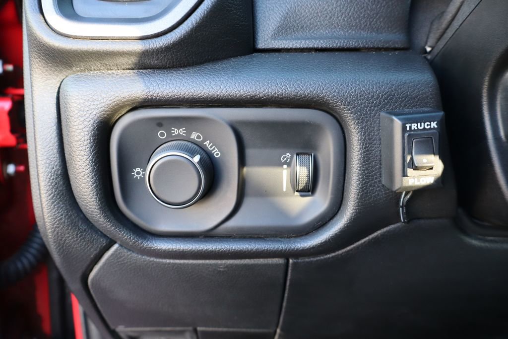 Used 2022 RAM 5500 Tradesman image 16