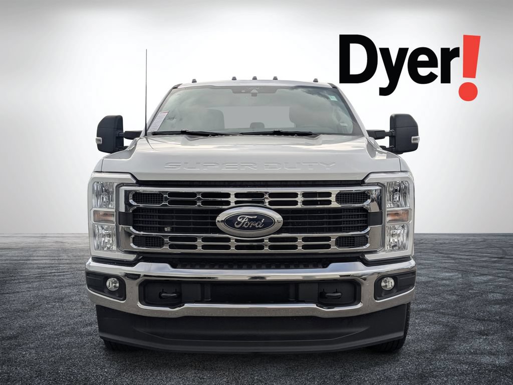 Used 2025 Ford F350 XLT AWD/4WD image 9