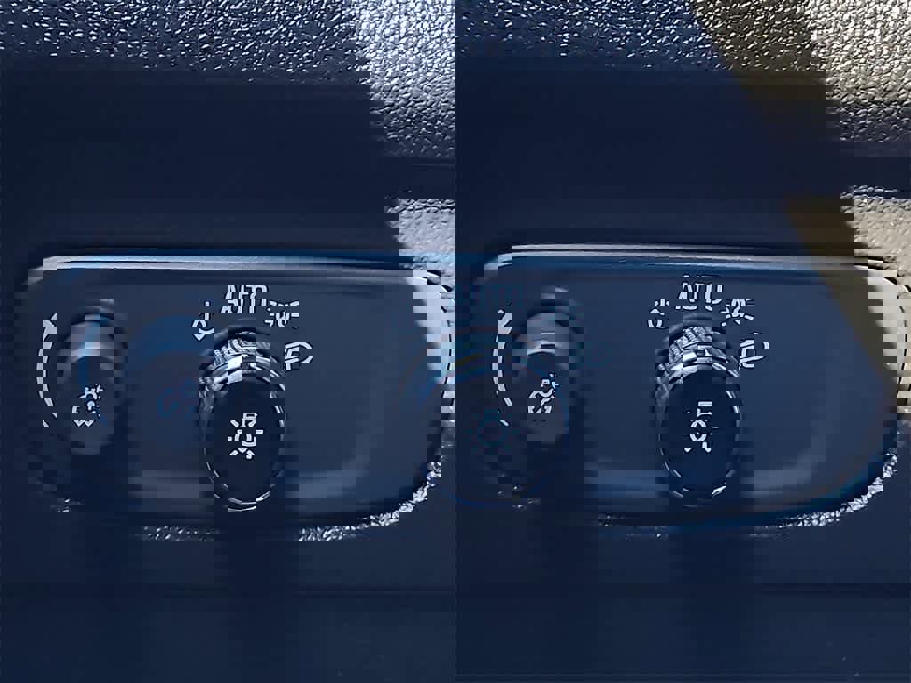 Used 2021 Buick Envision Preferred image 21