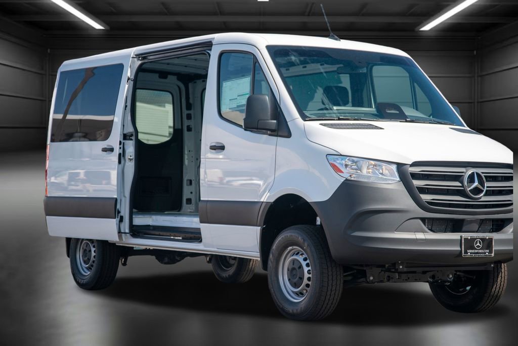 Used 2025 Mercedes-Benz Sprinter 144 Cargo image 7