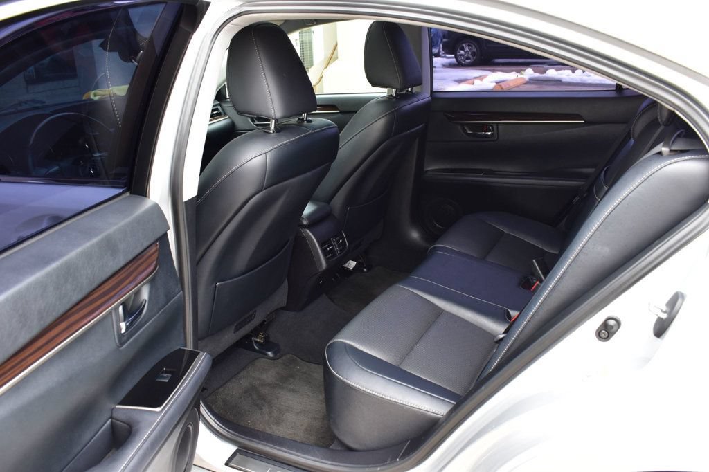 Used 2017 Lexus ES 350 w/ Premium Package FWD image 24