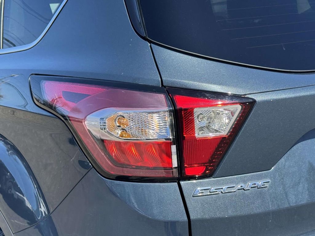 Used 2019 Ford Escape Titanium AWD/4WD image 8