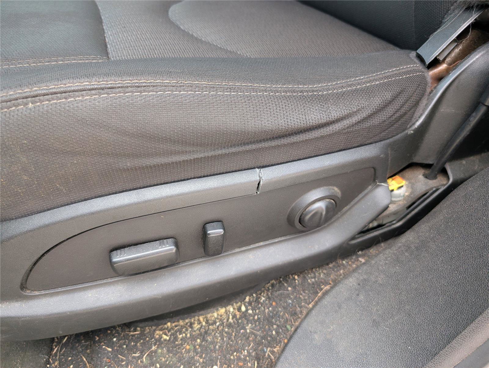 Used 2015 Chevrolet Traverse LT FWD image 12