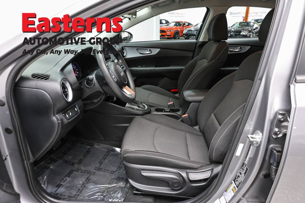 Used 2023 Kia Forte LXS w/ LXS Technology Package FWD image 14
