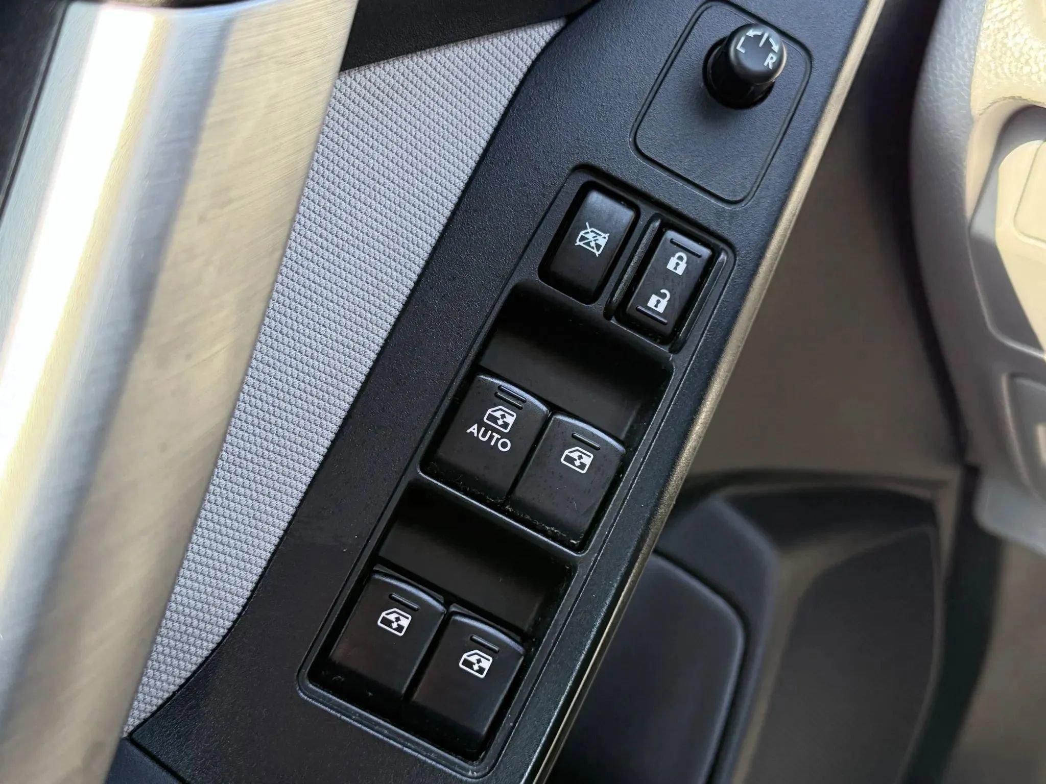 Used 2015 Subaru Forester 2.5i Premium image 24