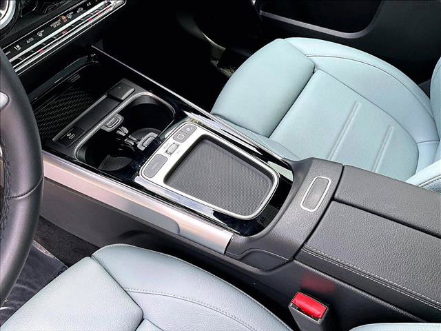 Used 2026 Mercedes-Benz GLB 250 image 15