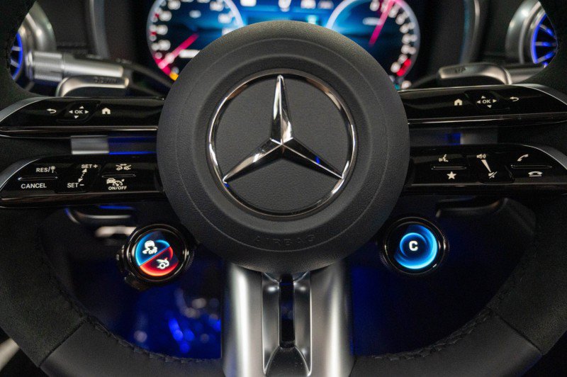 New 2026 Mercedes-Benz SL 63 AMG S e Performance 4MATIC image 24
