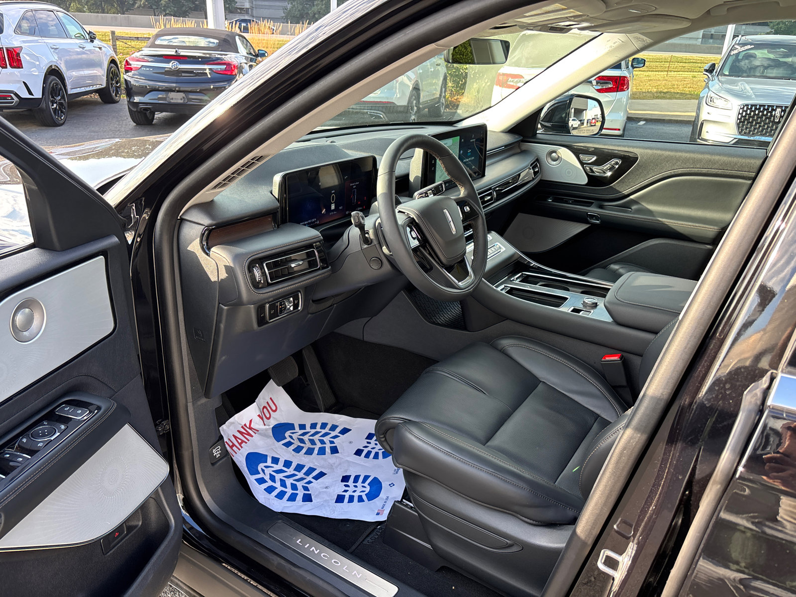 New 2025 Lincoln Aviator Reserve w/ Equipment Group 201A image 26