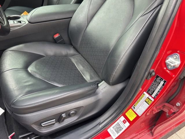 Used 2021 Toyota Camry XSE FWD image 9