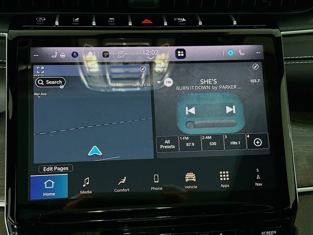 Used 2024 Jeep Grand Cherokee Limited w/ Trailer Tow Package AWD/4WD image 13