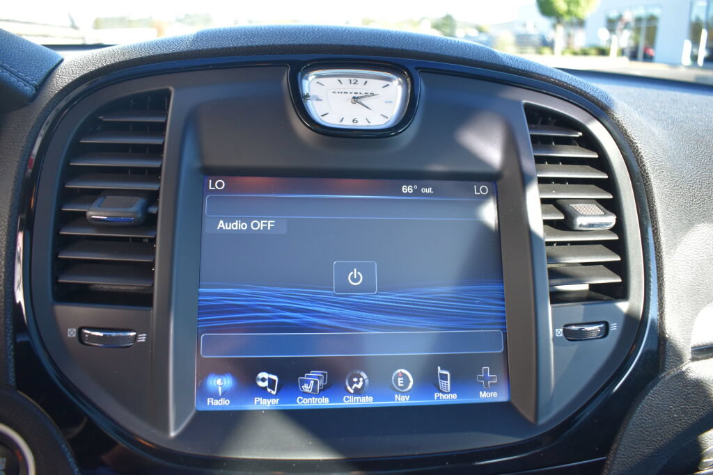 Used 2013 Chrysler 300 S RWD image 11