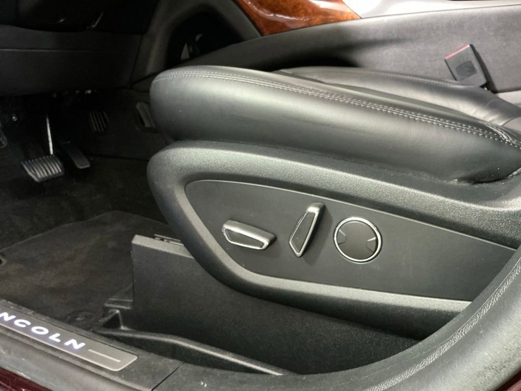 Used 2020 Lincoln Nautilus Reserve FWD image 19