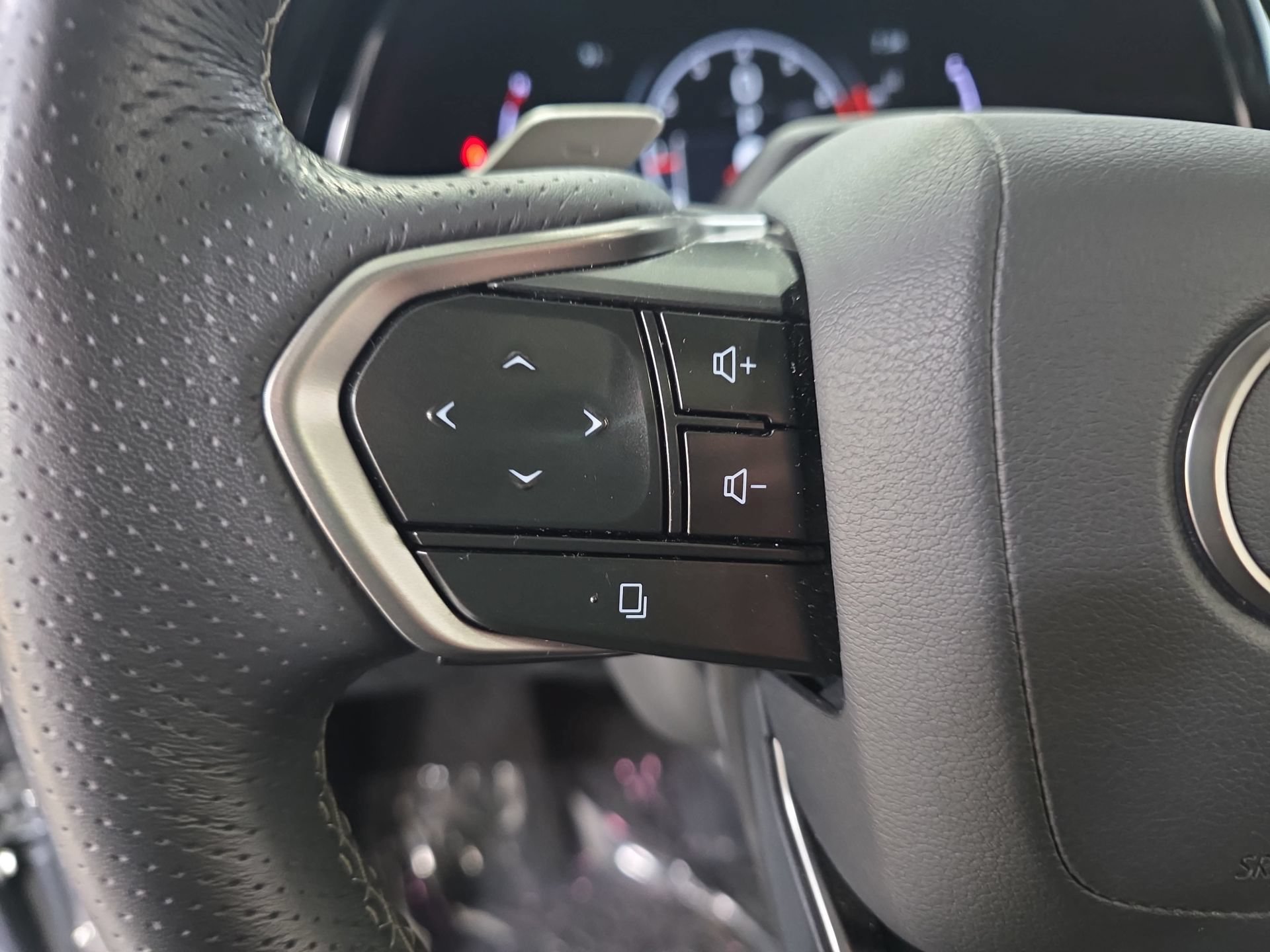 Used 2024 Lexus RX 350 F Sport w/ Convenience Package AWD/4WD image 17