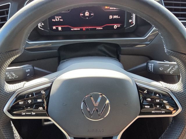 Used 2024 Volkswagen Tiguan SEL R-Line AWD/4WD image 25