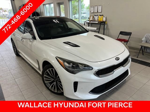 Used 2018 Kia Stinger Premium RWD image 3