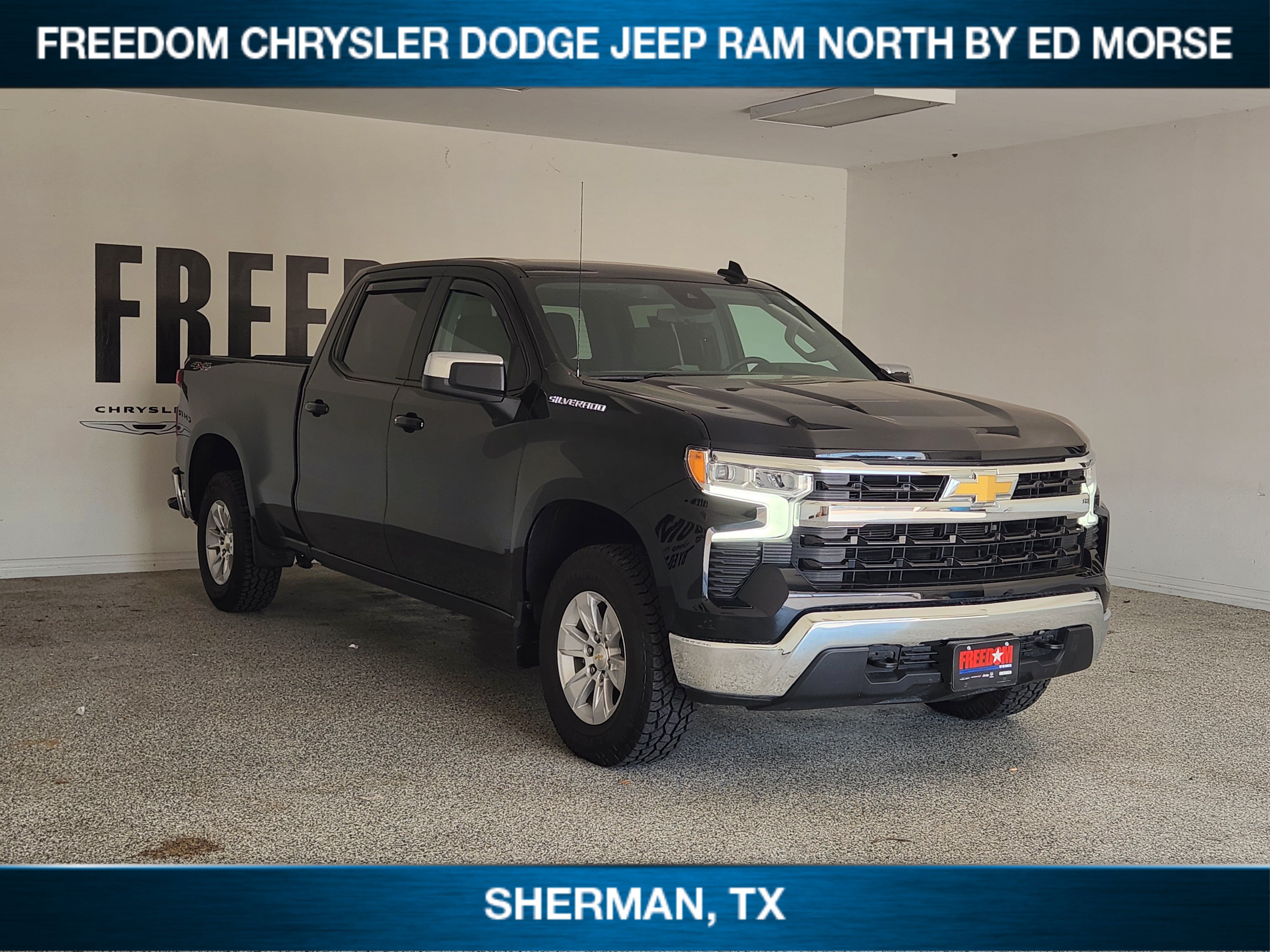 Used 2023 Chevrolet Silverado 1500 LT w/ Protection Package AWD/4WD image 2