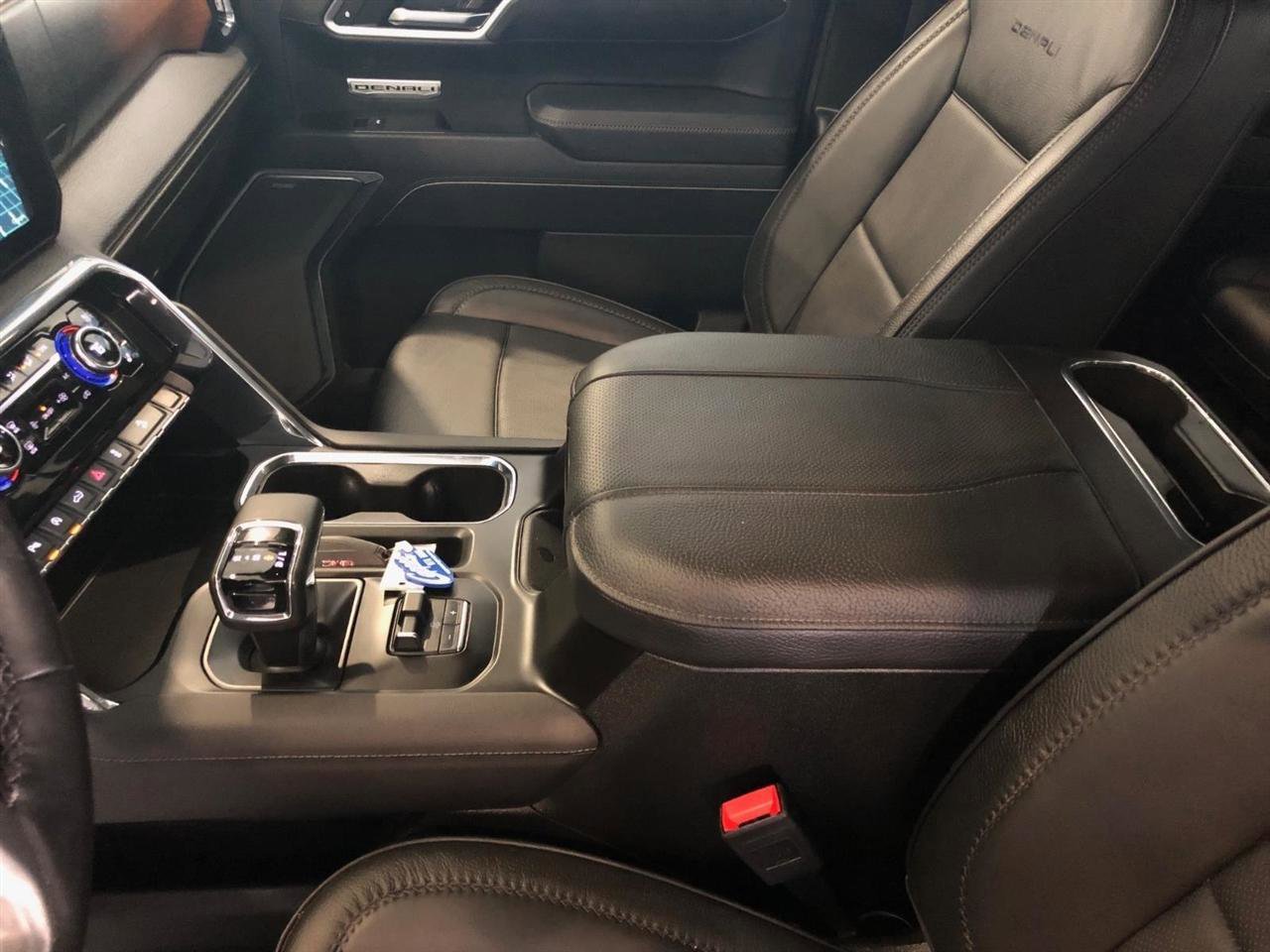 Used 2025 GMC Sierra 1500 Denali image 7