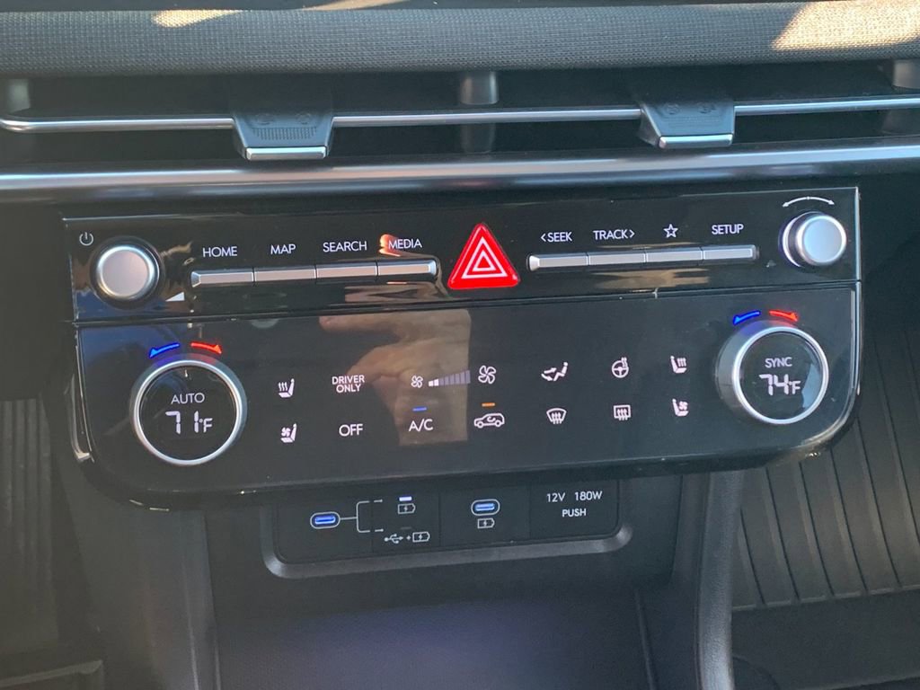 Used 2025 Hyundai Tucson Limited image 22