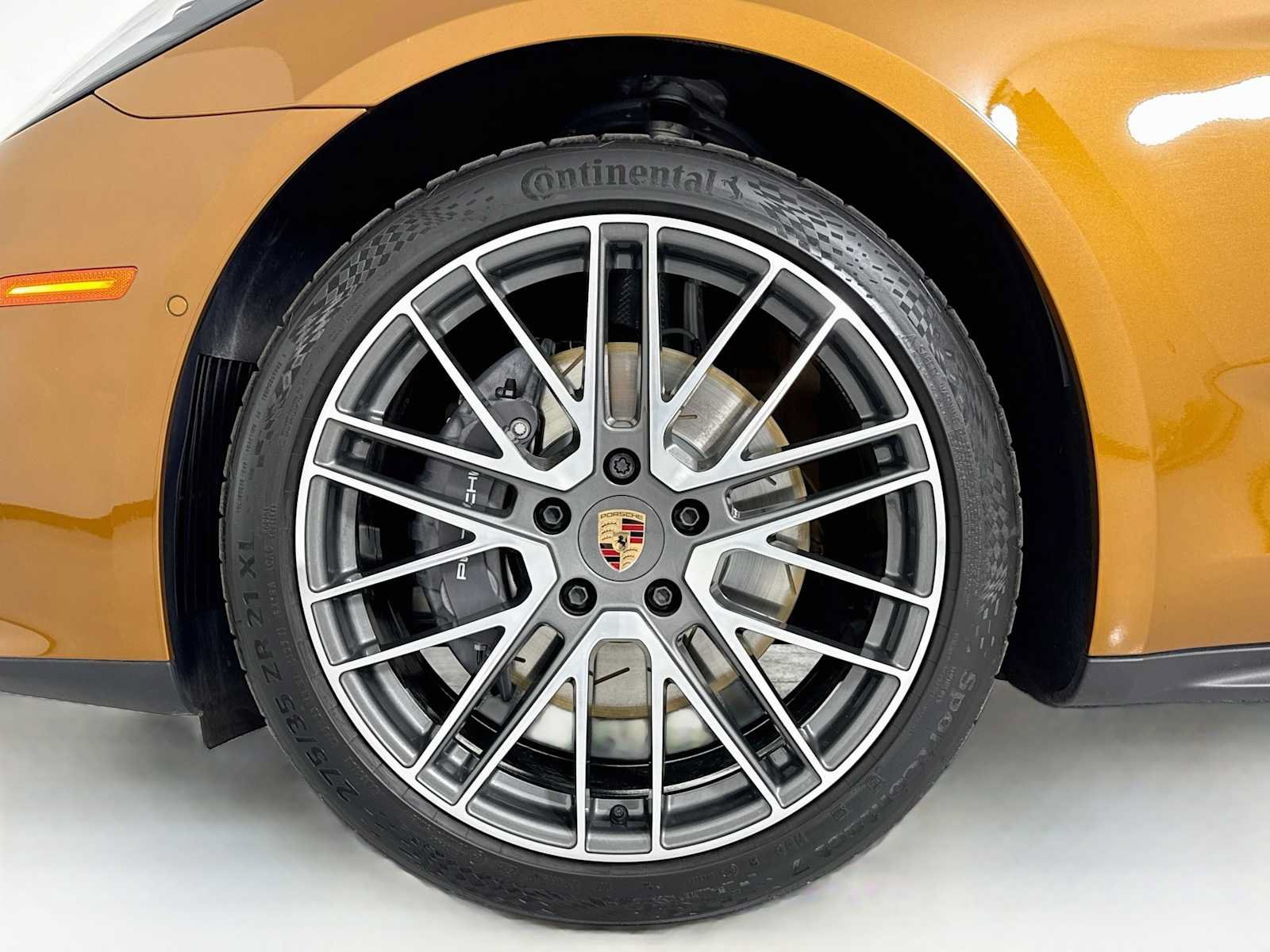 Used 2026 Porsche Panamera RWD image 32
