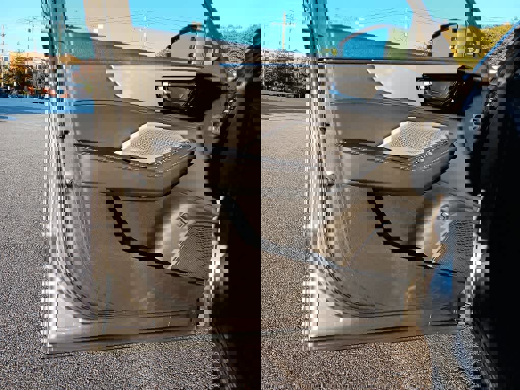 Used 2025 Acura MDX w/Technology Package image 35