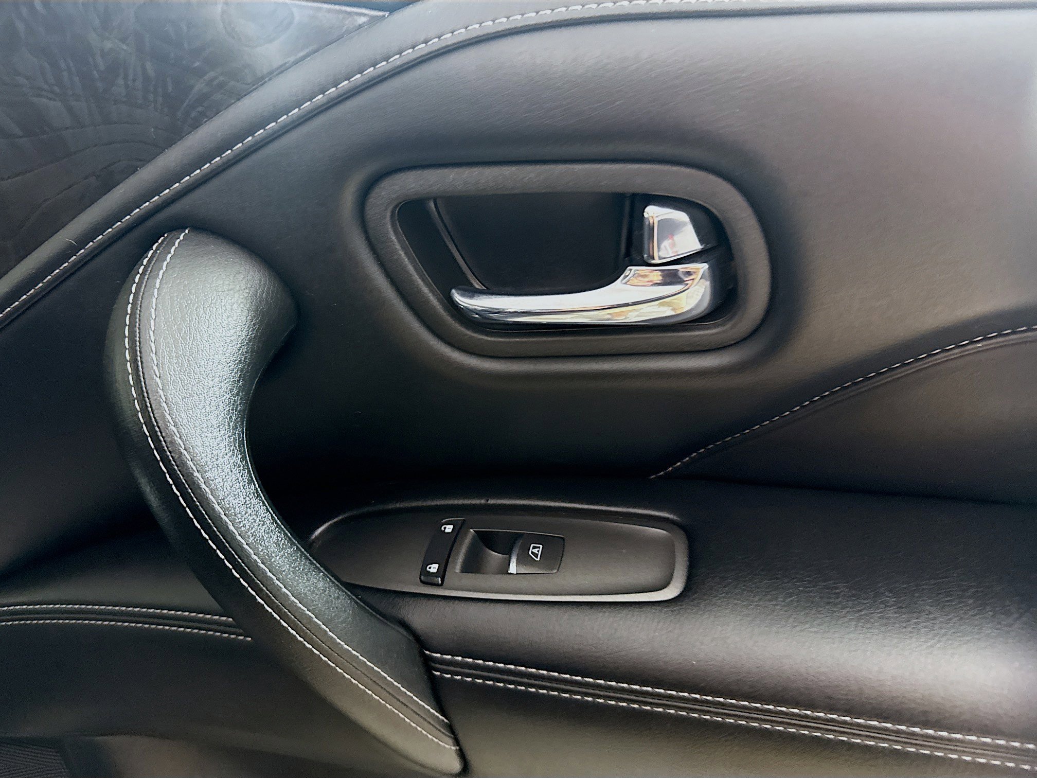 Used 2024 INFINITI QX80 Luxe image 31