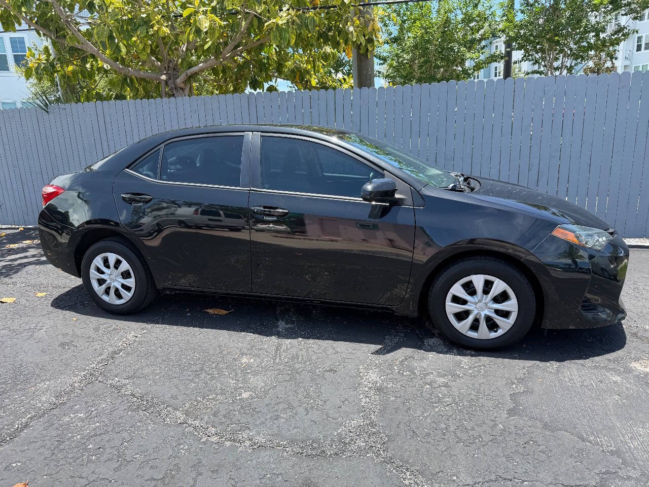Used 2019 Toyota Corolla L FWD image 18