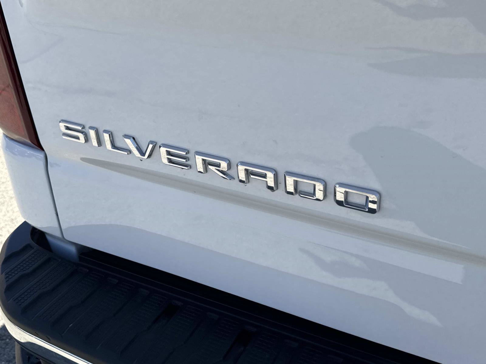 Used 2025 Chevrolet Silverado 1500 W/T image 5
