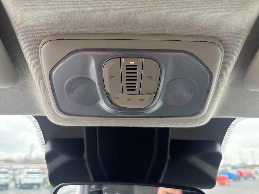 Used 2024 RAM ProMaster 2500 image 38