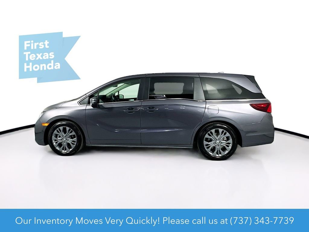 Certified 2026 Honda Odyssey Touring image 4