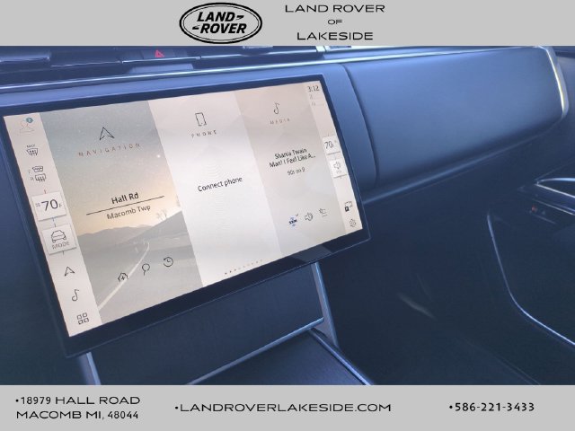 Certified 2025 Land Rover Range Rover SE AWD/4WD image 11