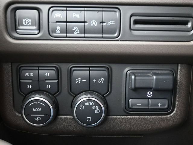 Used 2021 Chevrolet Suburban Z71 w/ Z71 Off-Road Package image 27