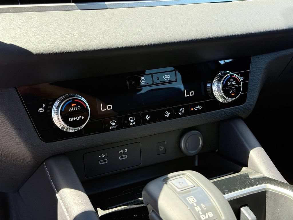 New 2026 Mitsubishi Outlander SE AWD/4WD image 28