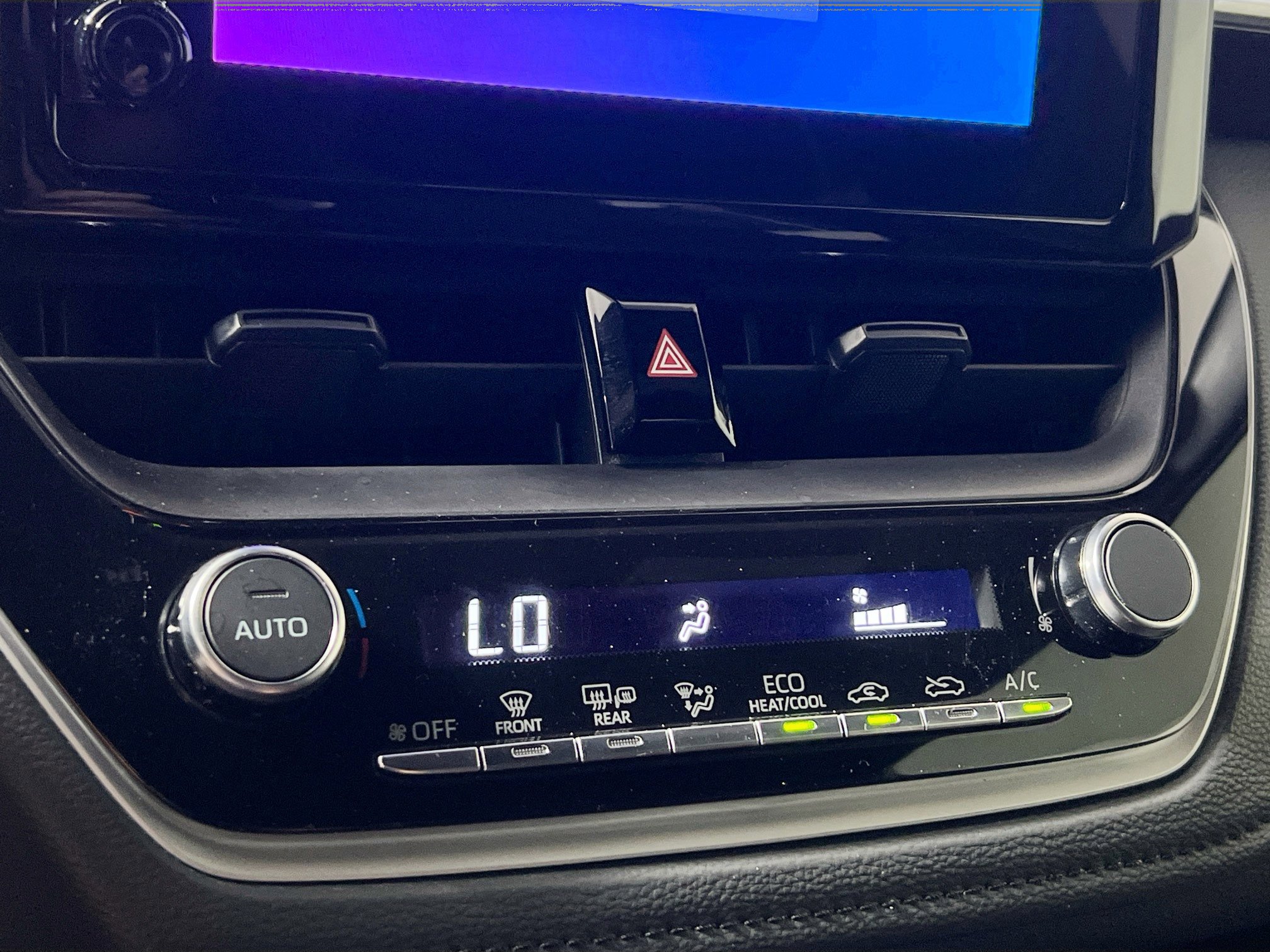 Used 2023 Toyota Corolla SE FWD image 27