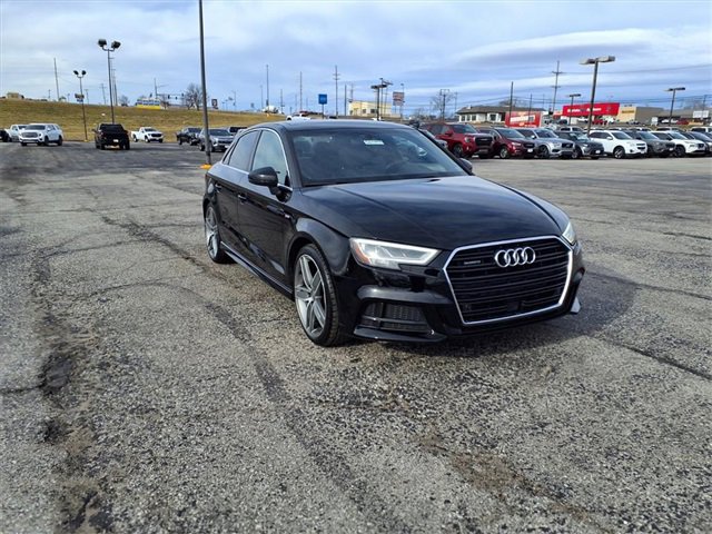 Used 2018 Audi A3 2.0T Premium Plus w/ Premium Plus Package image 4
