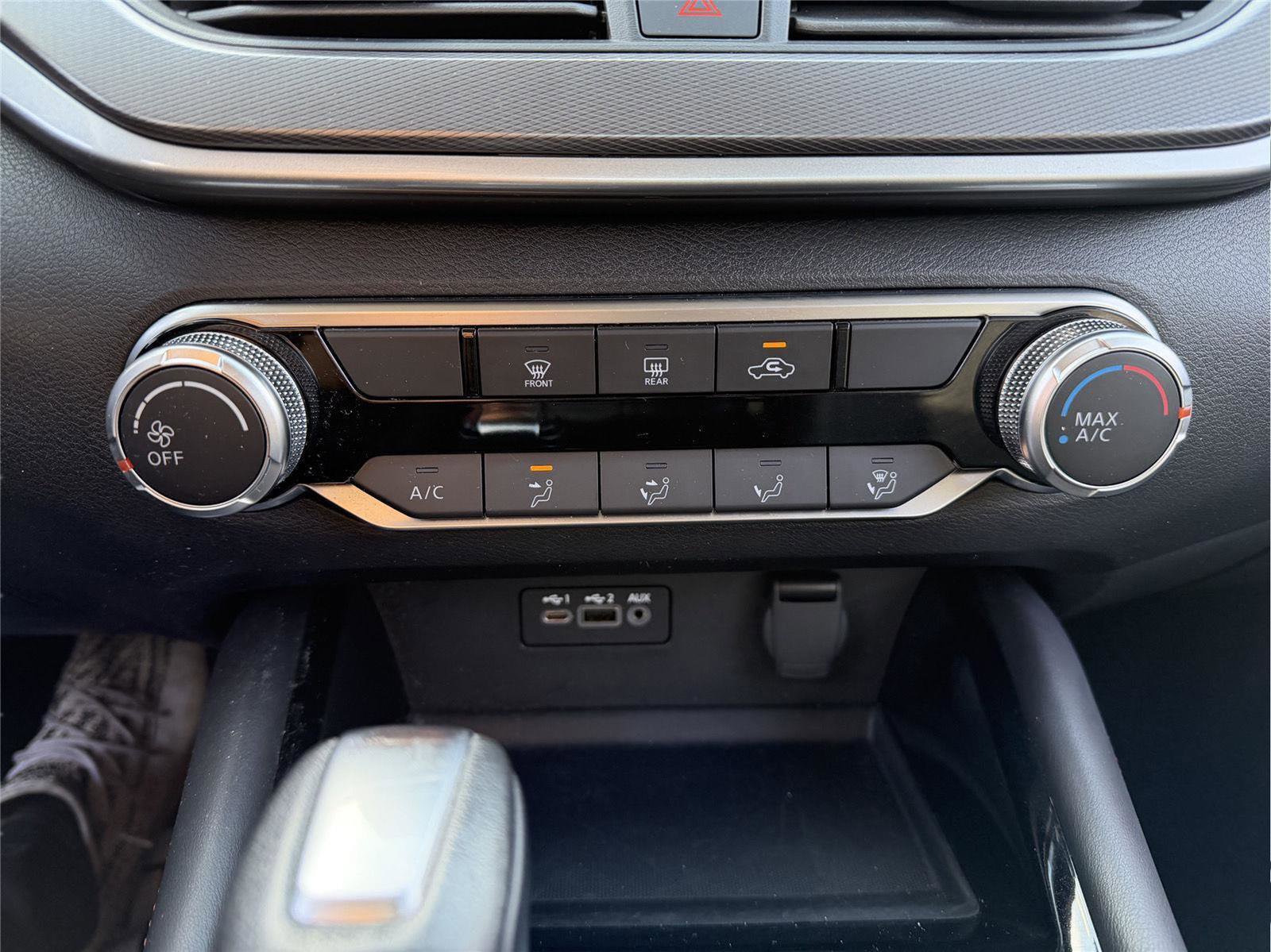 Used 2024 Nissan Altima 2.5 SR AWD/4WD image 18
