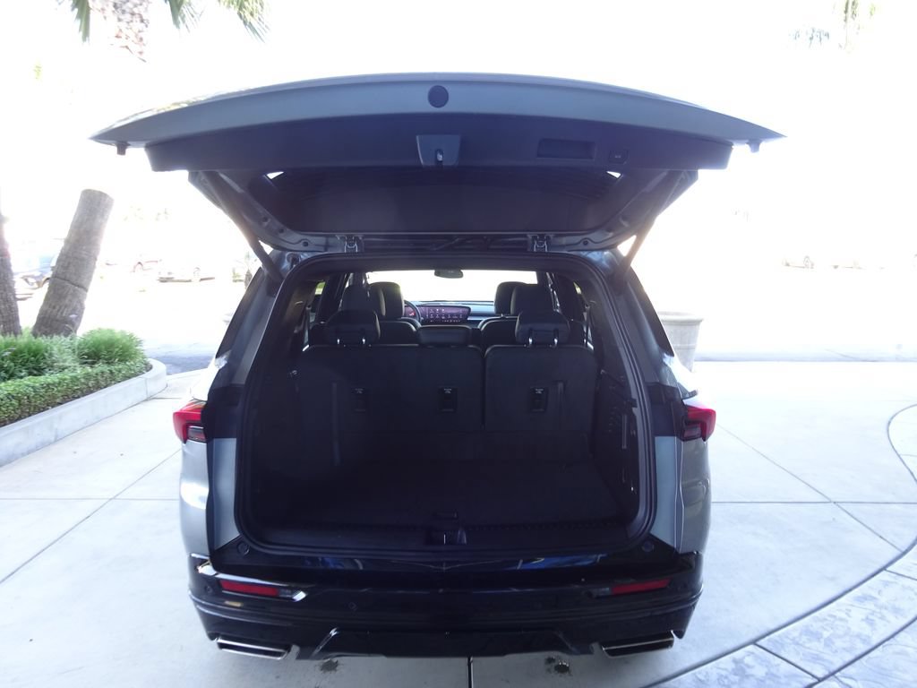 Certified 2026 Buick Enclave Sport Touring FWD image 32