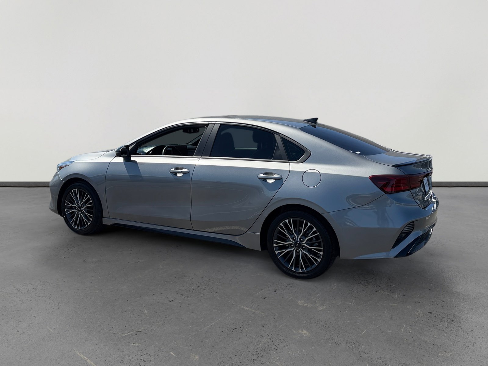 Used 2022 Kia Forte GT-Line w/ GT-Line Premium Package image 3