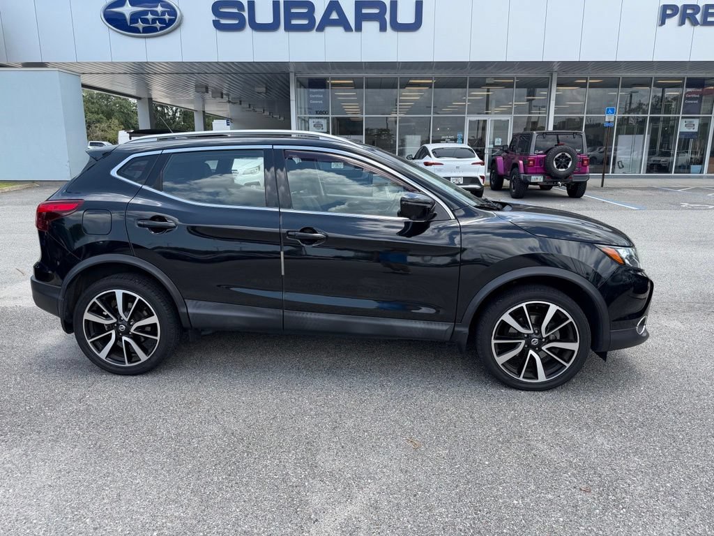 Used 2018 Nissan Rogue Sport SL w/ SL Premium Package FWD video 2