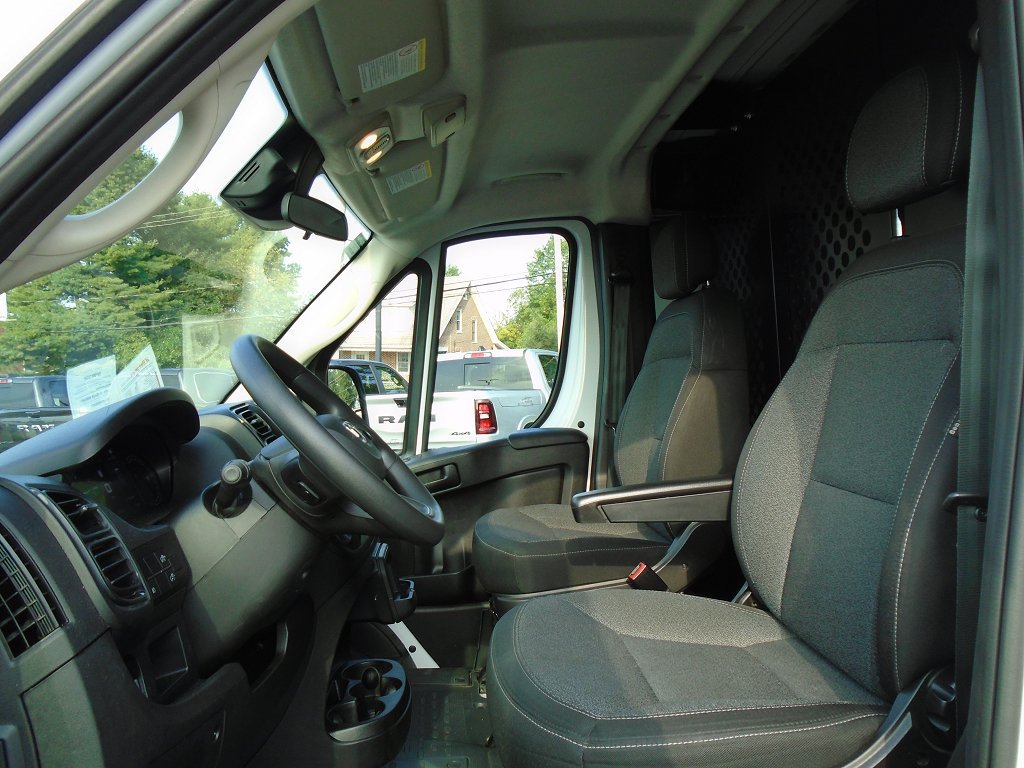 Used 2025 RAM ProMaster 2500 w/ U-Haul Equipment Group FWD image 7